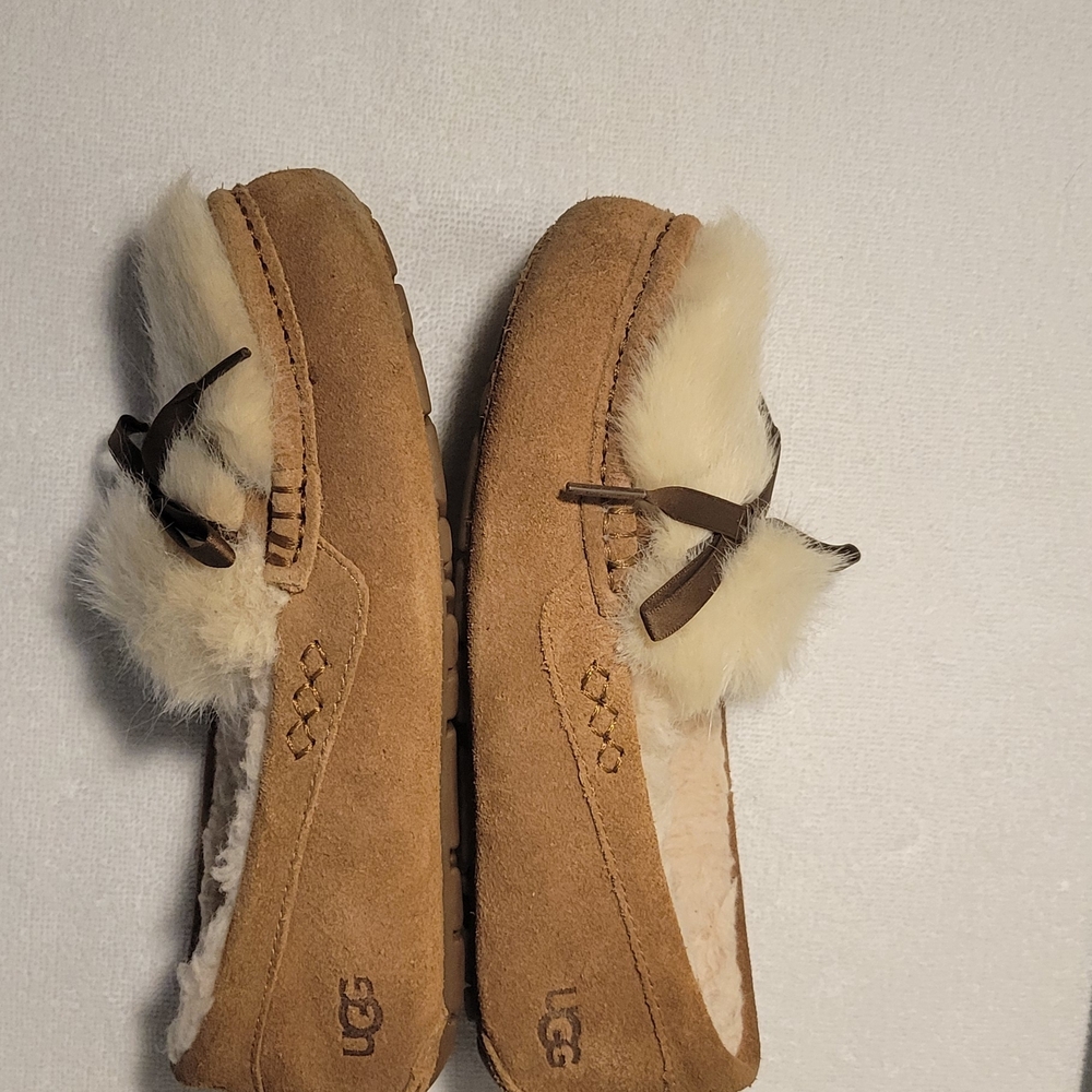 UGG Women's Tan and Cream Fur Slippers - Picture 3 of 5